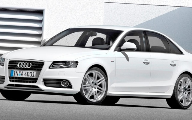 アウディ A4 2.0 TFSI（欧州仕様車）