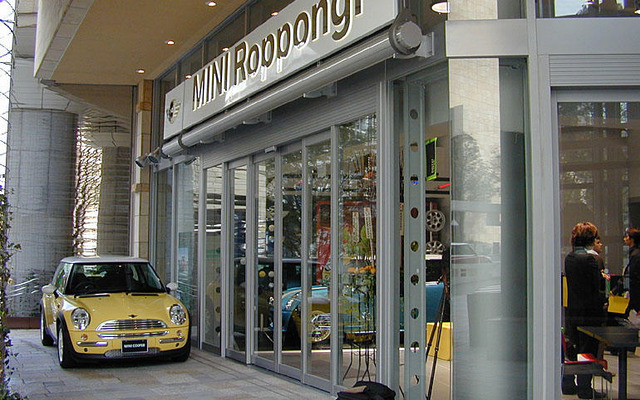 フラッグシップ店舗「MINI六本木」オープン