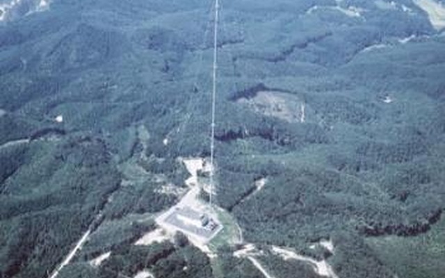 大鷹鳥谷山（おおたかどややま）標準電波送信所 大鷹鳥谷山（おおたかどややま）標準電波送信所