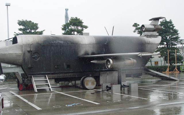 【東京国際消防防災展】備えあれば……航空機火災訓練