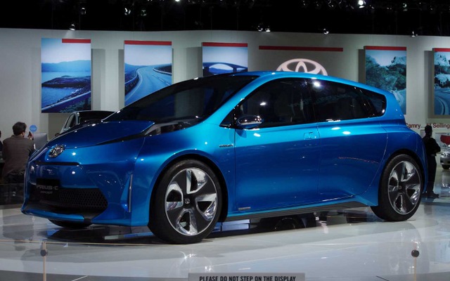 デトロイトモーターショー2011で公開されたハイブリッド車「プリウスcコンセプト」