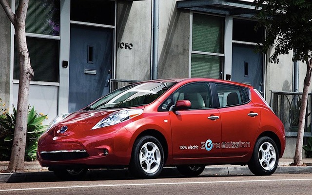 日産リーフが4月の米国販売台数でシボレーボルトを上回った。
