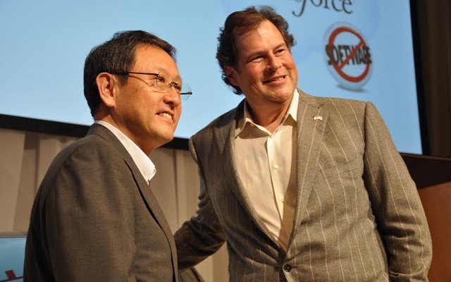 トヨタとセールスフォース・ドットコムの提携会見（23日）