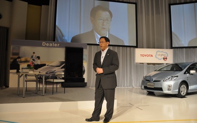 豊田章男社長（23日、セールスフォース・ドットコムとの提携を発表）