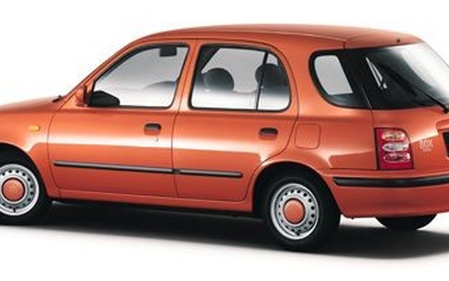 日産『マーチ』---低排ガス認定のため型式を……