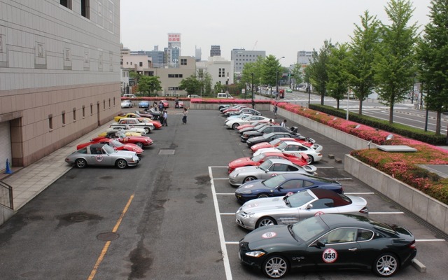 ジャパン・ヒストリックカー・ツアー11。横浜美術館に集まった新旧参加車