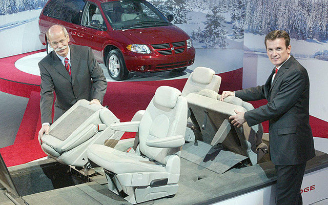 【デトロイトショー'04出品車】クライスラーから新世代ミニバン