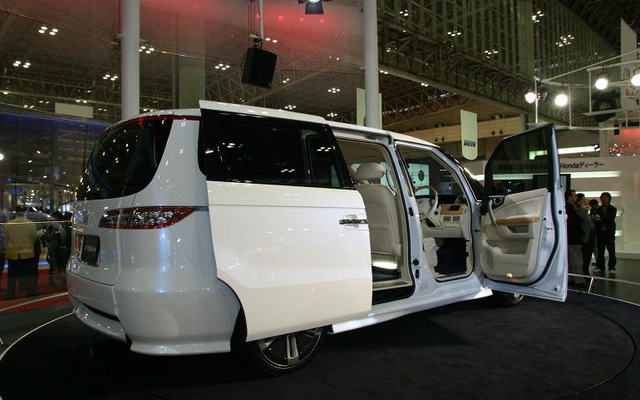 ホンダ、国内で80万台に再チャレンジ…2004年の計画