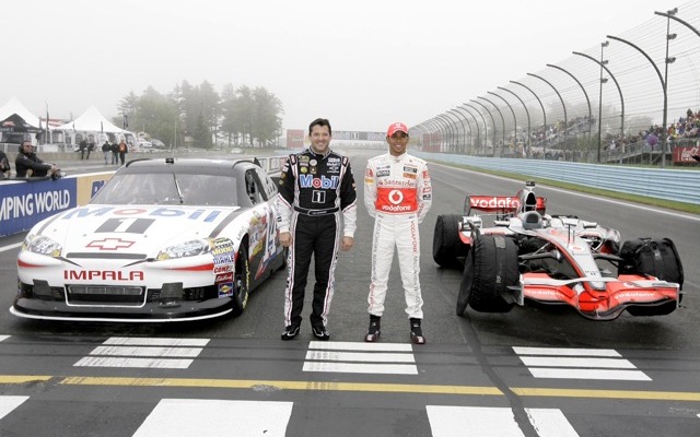 ハミルトン、NASCARに乗る