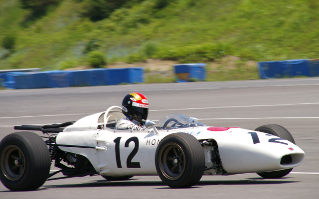 ［ホンダ往年の名車が走る］1965年のF1マシン RA272…写真蔵