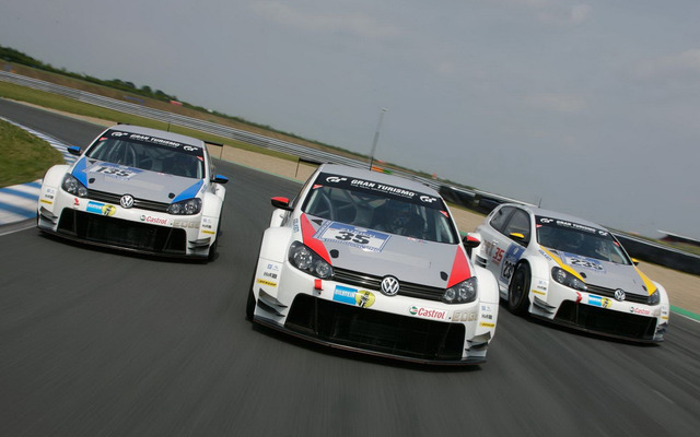 440psの VW ゴルフ、ニュル24時間に3台が参戦