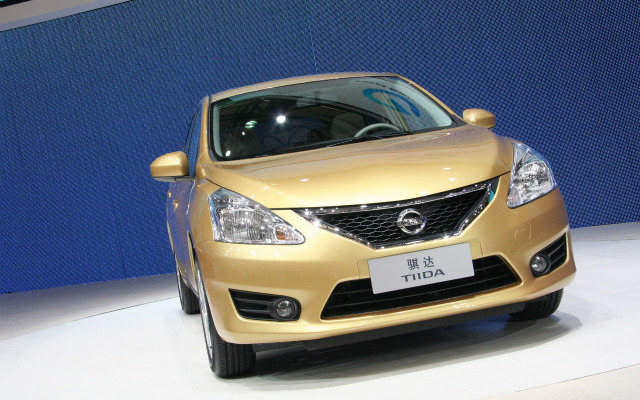 日産ティーダ新型（上海モーターショー）