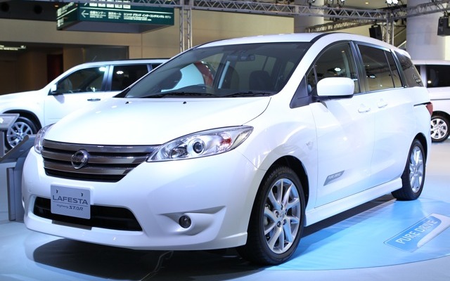 ラフェスタ・ハイウェイスター（日産株主総会）