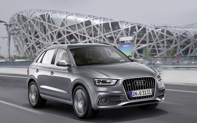 アウディの小型SUV、Q3にも高性能仕様のRSが設定される。独auto motor und sportが報じた。