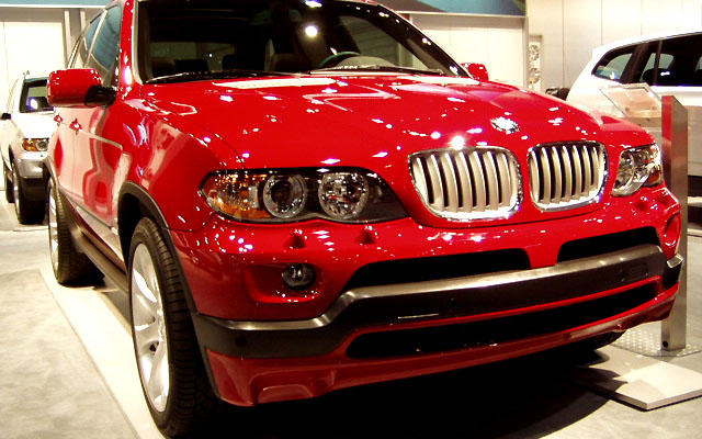 【LAオートショー'04速報】BMW『X5』が打倒カイエンでパワーアップ