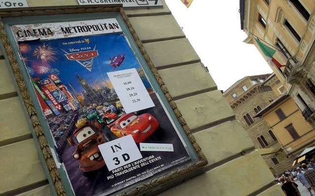 『カーズ2』の街頭ポスター。シエナにて