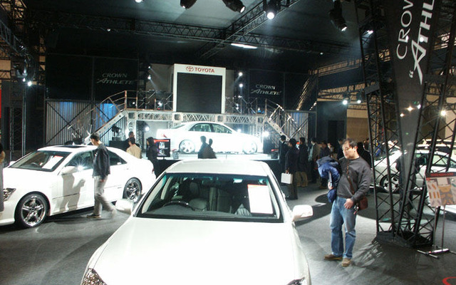 【東京オートサロン'04速報】トヨタ、『クラウン・アスリート』の出力アップ