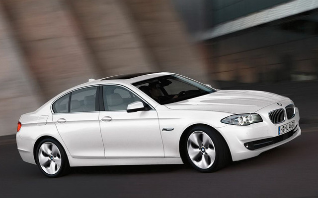 BMW 5シリーズ 2011年モデルに、クラストップの環境性能を備えた「520dエフィシエントダイナミクスエディション」が追加された