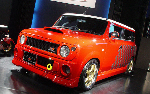 【東京オートサロン'04速報】スズキ『ラパンSSワークス』はルーフの低さ抜群