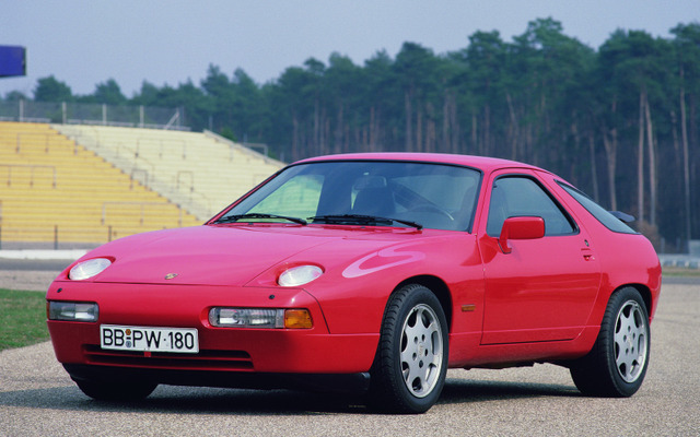 ポルシェ928（1977〜97年）