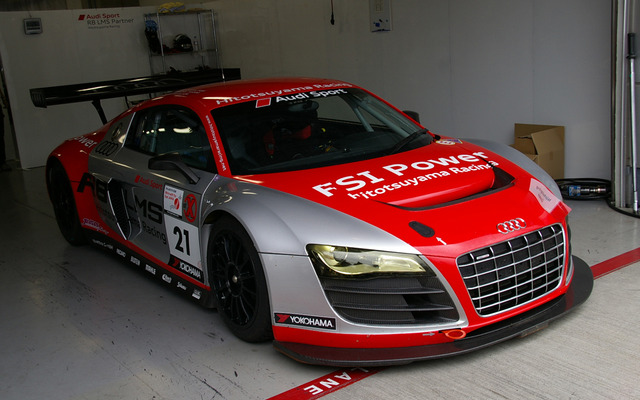 アウディR8 LMS（Hitotsuyama Racing）