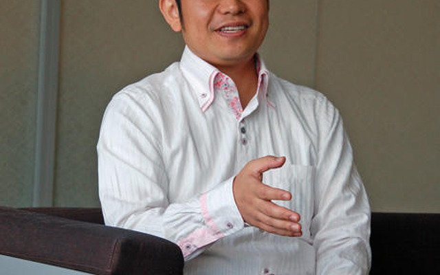 小川大介氏