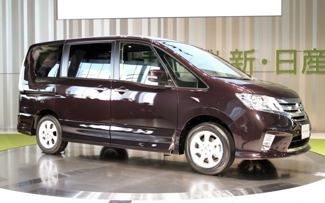 日産セレナ