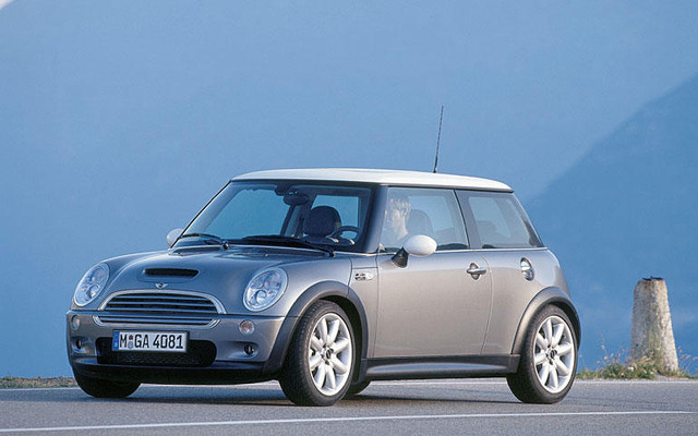 『MINI』発売2周年イベント---六本木ヒルズはじめ全国で展開
