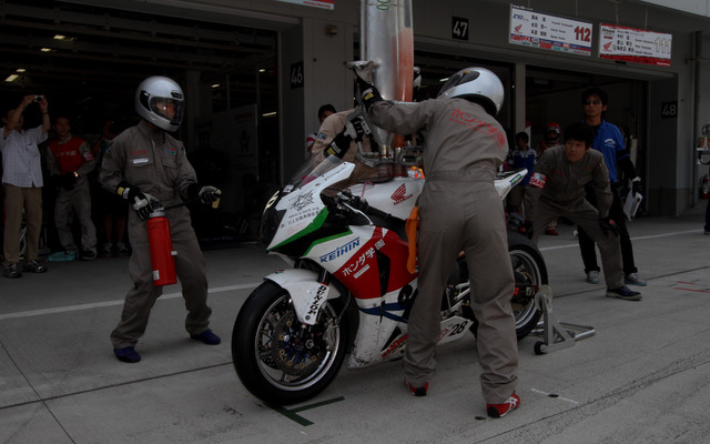 鈴鹿8時間耐久ロードレース2011
