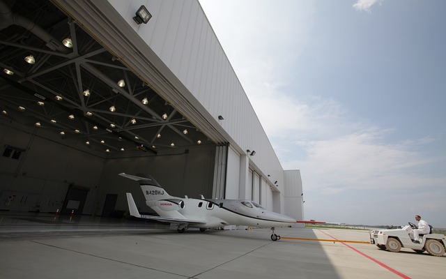 シルバーの機体は2010年12月に初飛行した型式認定初号機（F1）