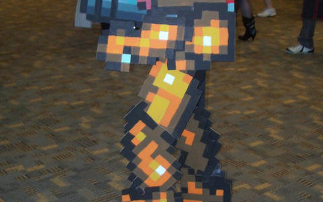究極の再現度？16-bitな『メトロイド』サムスコスプレ！