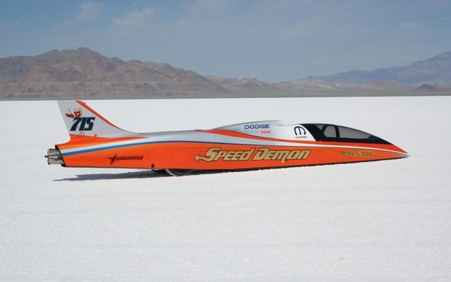 最高速687km/hを記録したスピードデーモンチーム