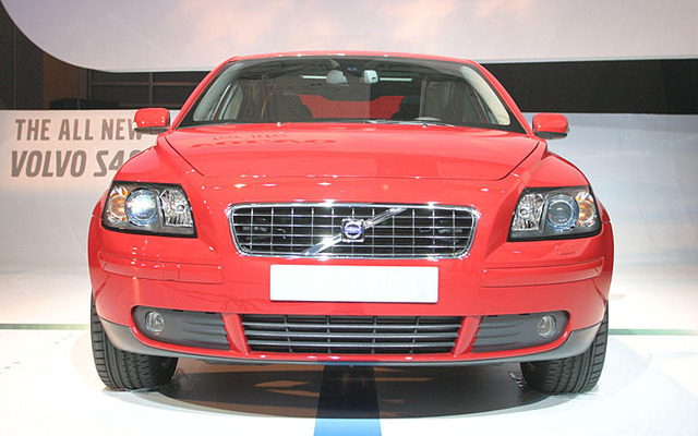 【ボルボ『S40/V50』日本発表】4WDモデルは年内投入の可能性も
