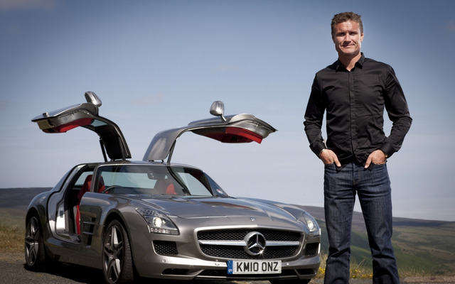 メルセデス・ベンツ SLS AMG とデイビッド・クルサード氏