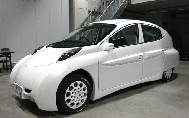 第1号事業で制作されたEV 「SIM-LEI」