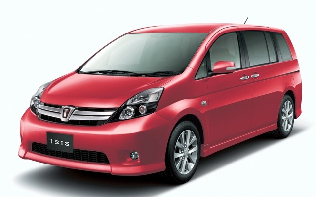 トヨタ・アイシス（関東自動車製）