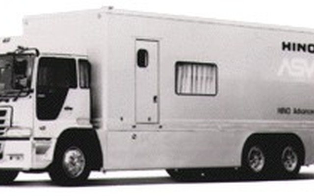 【東京モーターショー出品車】日野の低公害トラックはトヨタと共同開発