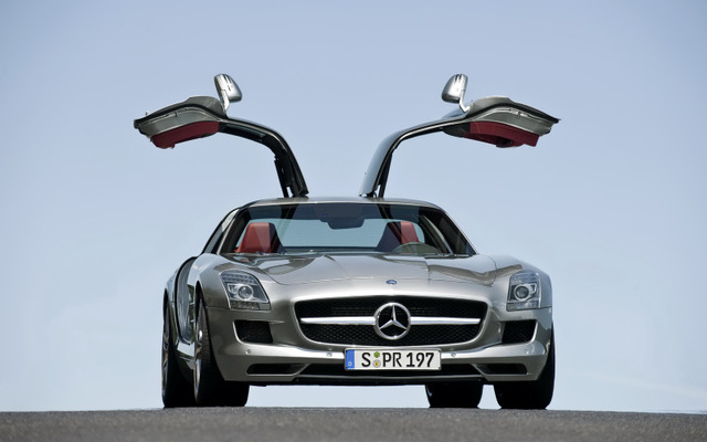メルセデスベンツSLS AMG