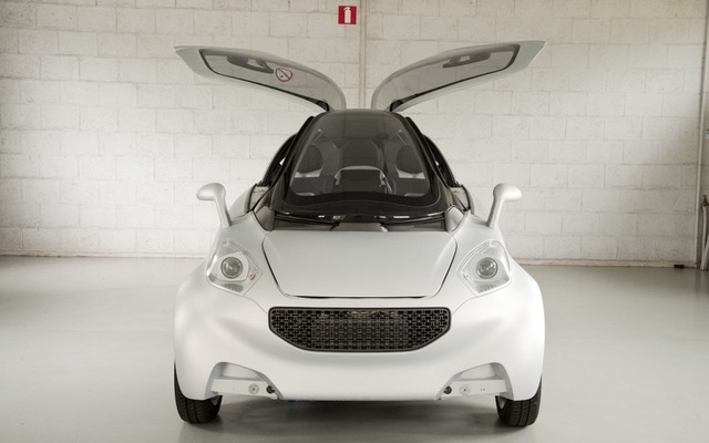 PSA(プジョーシトロエン）のEVコンセプトカー、VELV