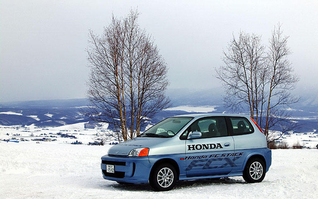 ホンダ、燃料電池車『FCX』の氷点下での始動を証明