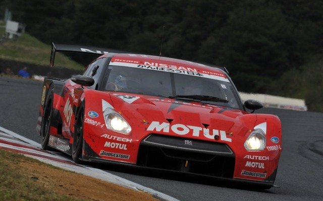 SUPER GT第7戦、日産『GT-R』の本山哲/ブノワ・トレルイエ組が優勝