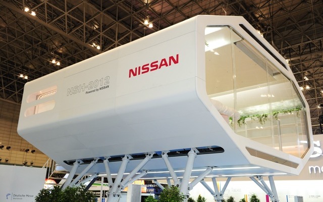 日産スタンド（CEATEC 11）