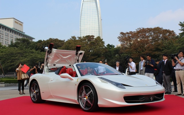 フェラーリ 458スパイダー 日本発表