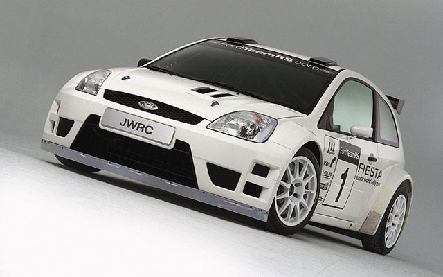 【ジュネーブモーターショー'04速報】フォードチームRS、『フィエスタ』3車種発表