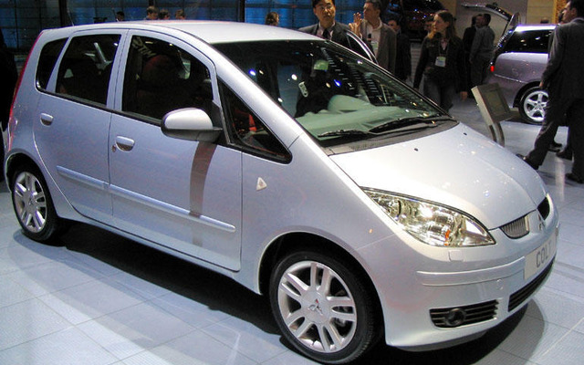 【株価】米国株高好感---日産、三菱が反発