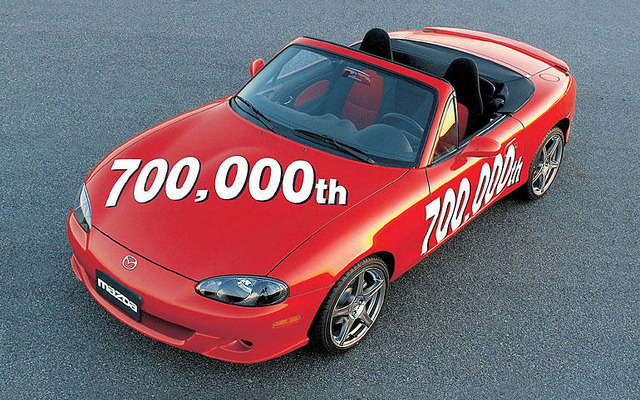 マツダ『ロードスター』生産70万台達成、ギネスに再申請へ