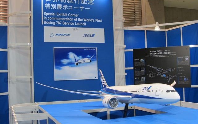 11月1日から、世界に先駆けて初就航される新型旅客機「ボーイング787」。日本企業の約35％が製造に関わったそうだ