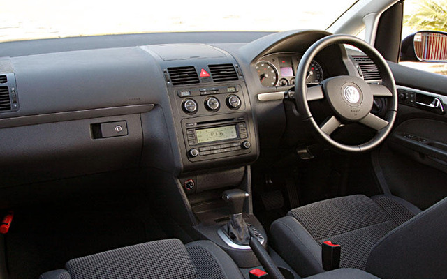 【インプレ'04】小沢コージ　VW『ゴルフトゥーラン』　硬派なゴルフファンのオトーサンにぴったり