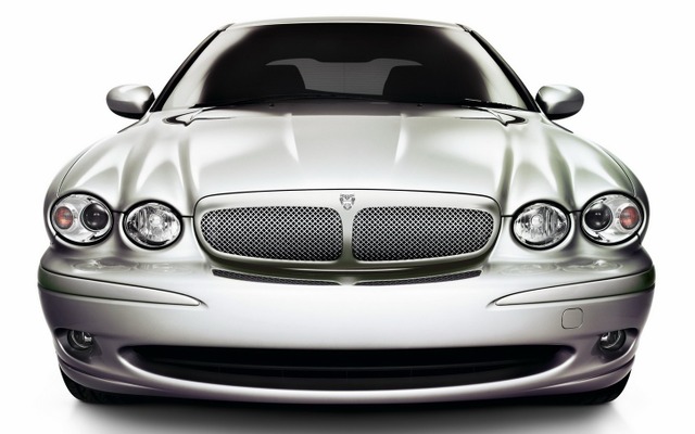 ジャガーXタイプ（2010年モデルで生産終了）