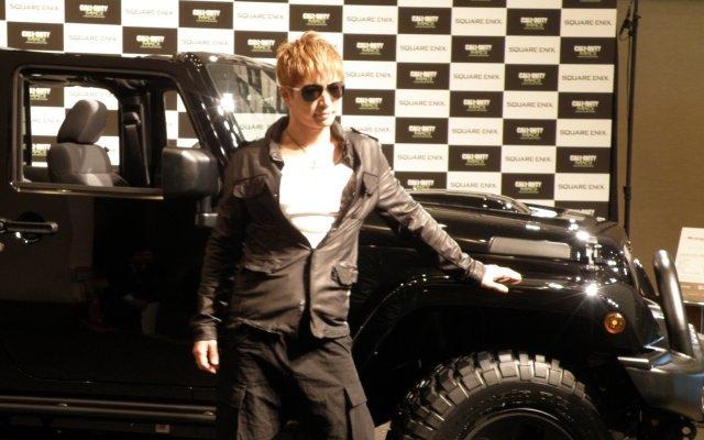 Gackt氏や豪華声優陣も続々登場！『コール オブ デューティ モダン・ウォーフェア3』発売直前パーティ 実際に展示されていたジープのモデルカーとGackt氏